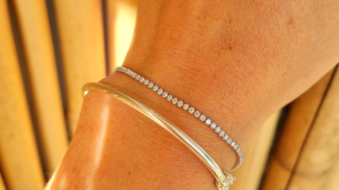 Snel armbandje omdoen bij jezelf!