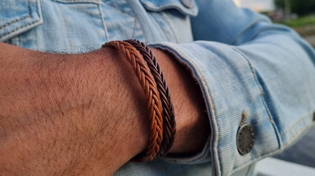 Hoe kies je een stoere heren armband die écht bij hem past?