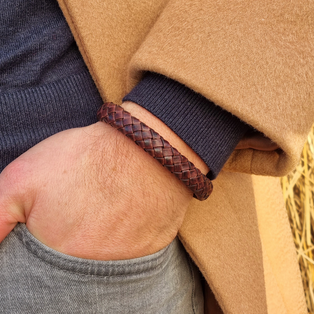 Benedict bracelet, genuine leather, stainless steel clasp , echt leer, RVS sluiting, herenarmband