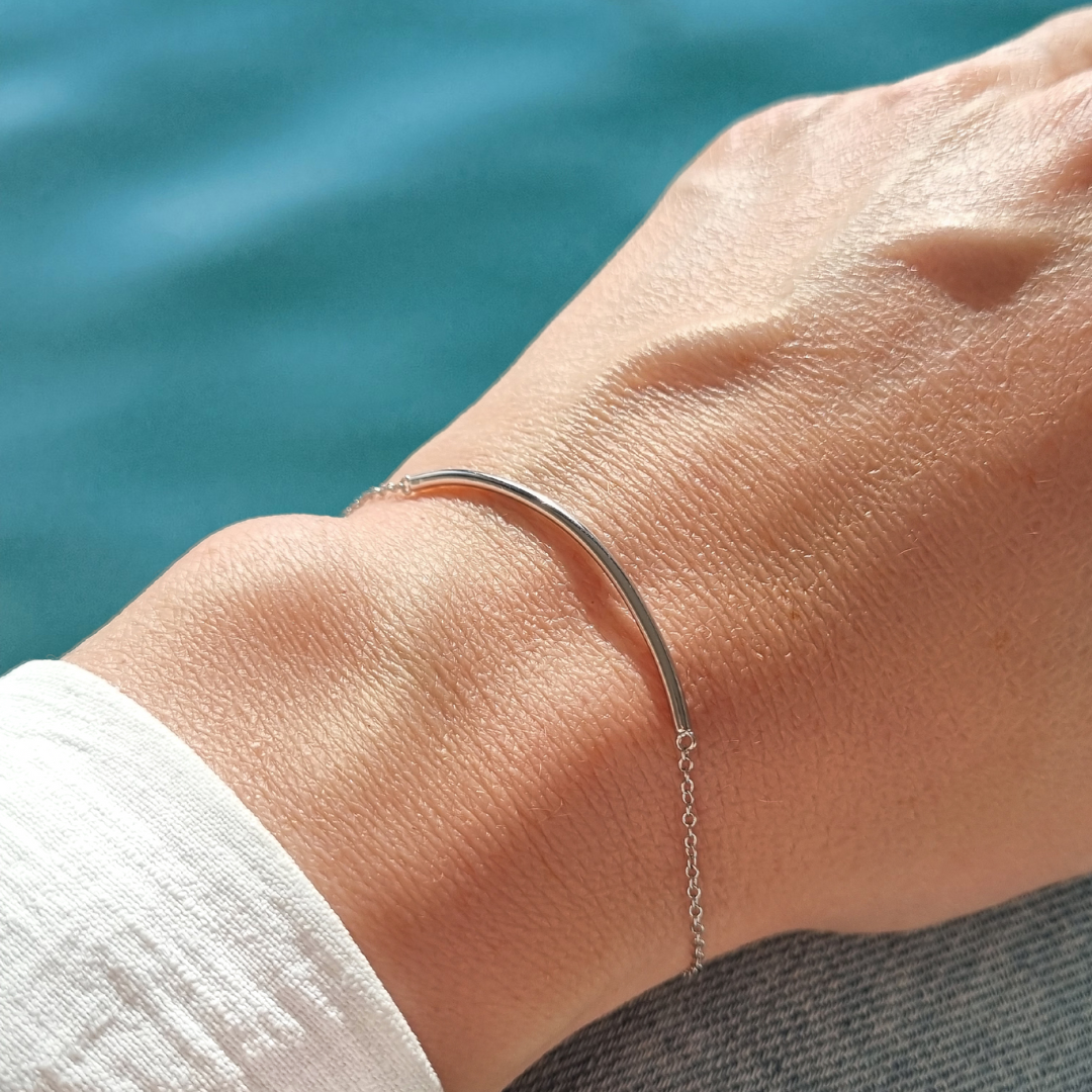 Roca de Piña- Bow bracelet- rhodium plated 925 sterling silver- zilver armband