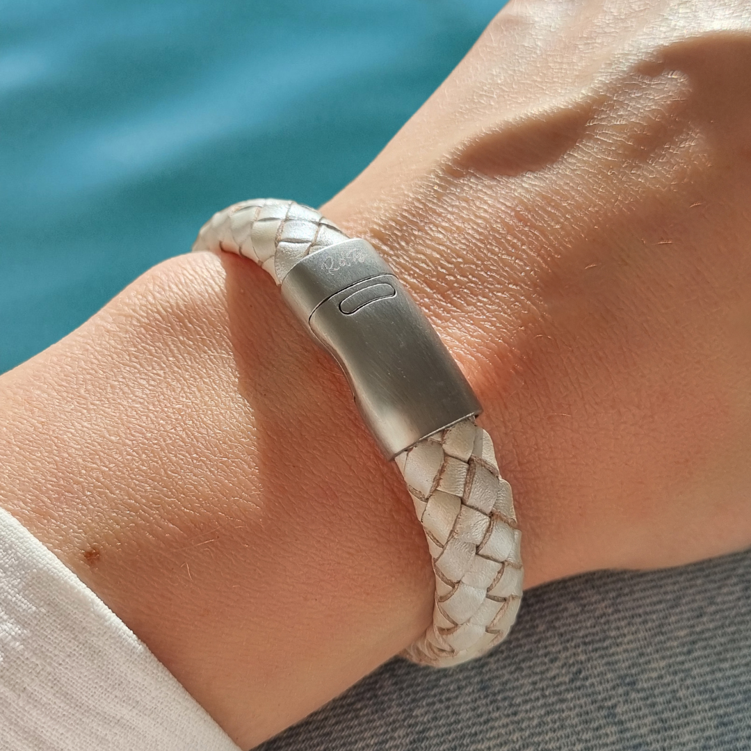 Roca de Piña- Champagne braided bracelet- stainless steel clasp- leather- leren armband RVS sluiting