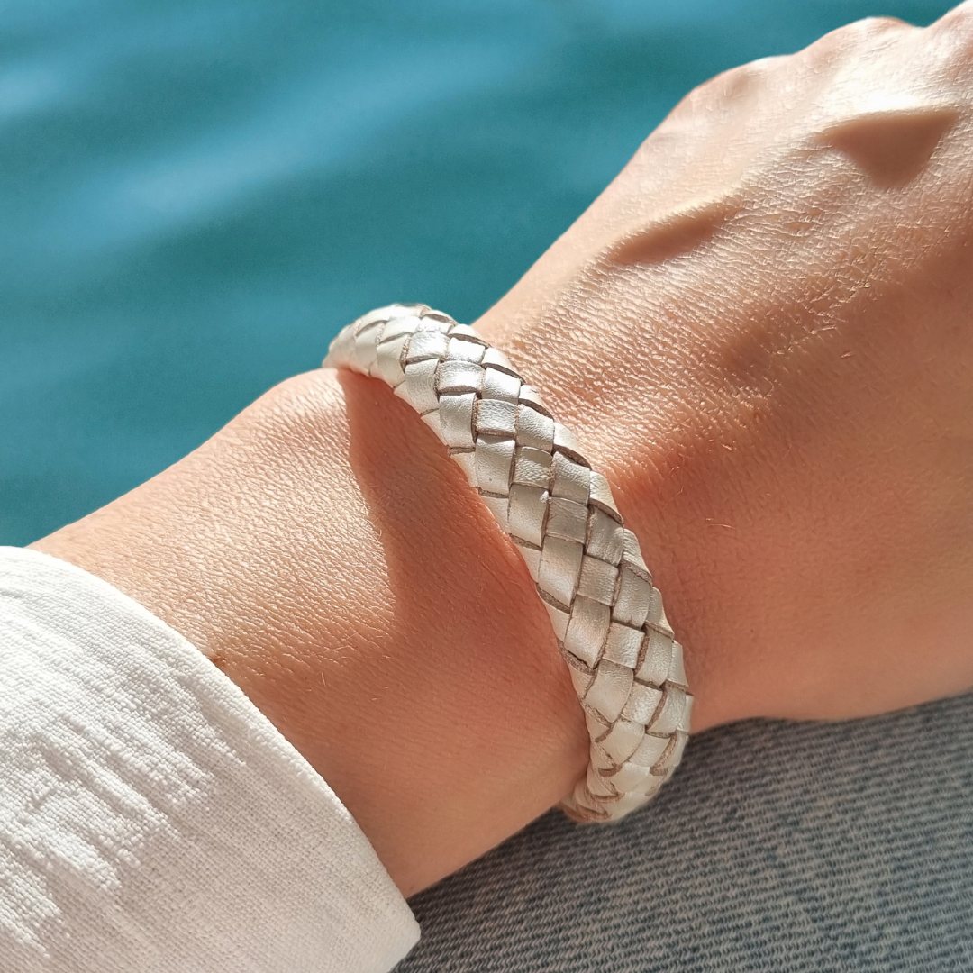 Roca de Piña- Champagne braided bracelet- stainless steel clasp- leather- leren armband RVS sluiting