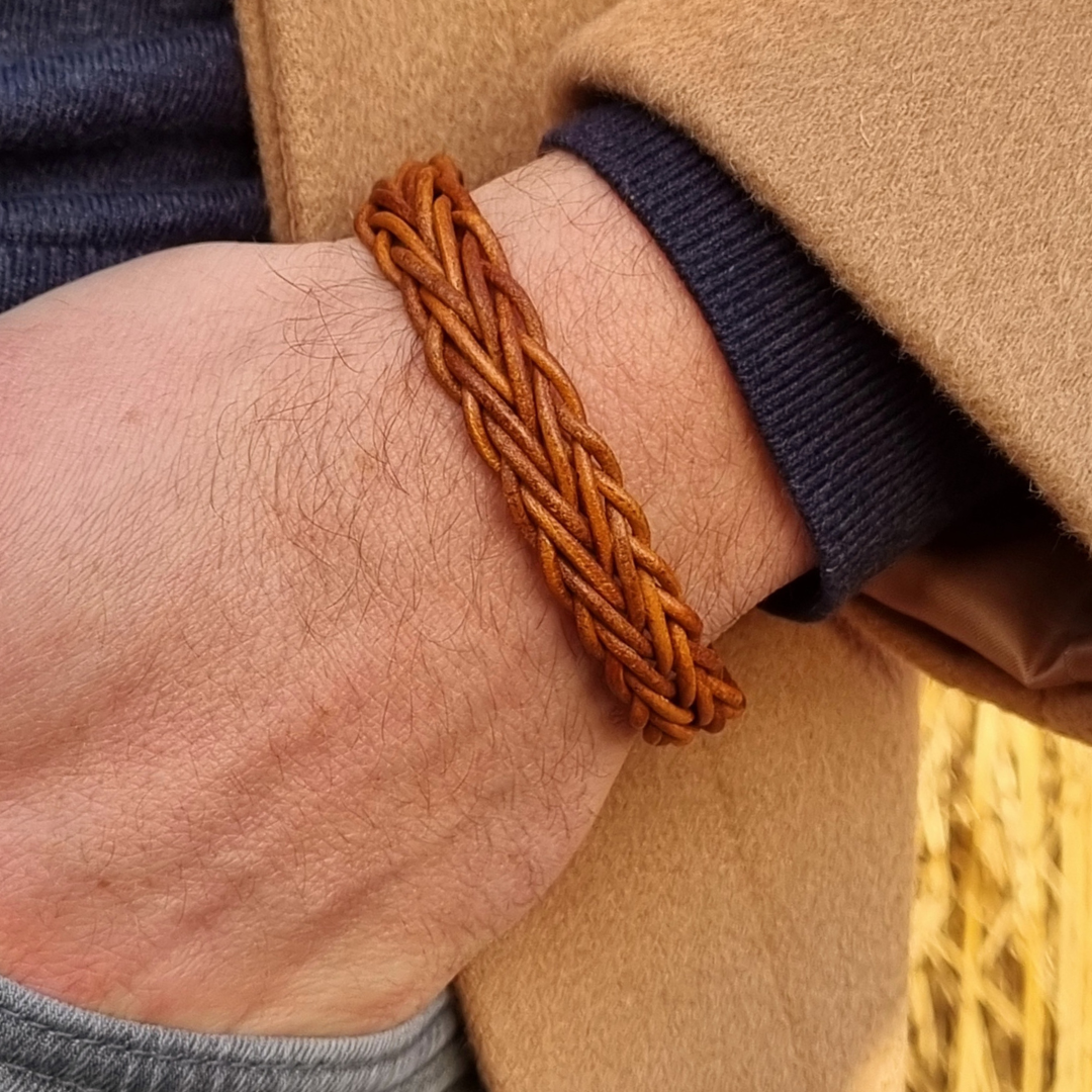Cinnamon Buff Bracelet, genuine leather, stainless steel clasp