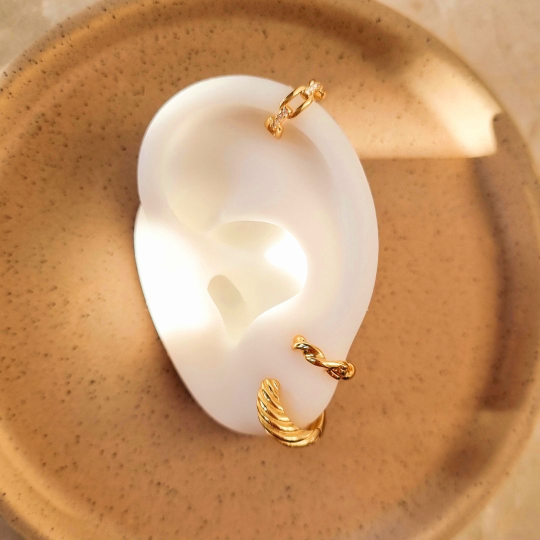 Dharia Earcuff Goud Verguld met Steentjes