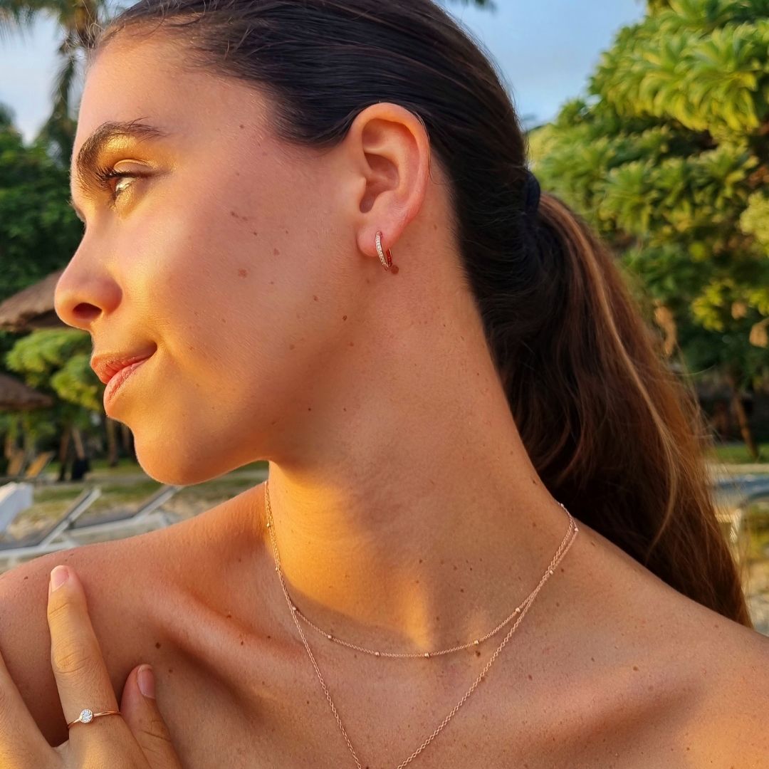 Emilia Huggie oorbellen, rosé verguld zilver, hoops, zirkonia
