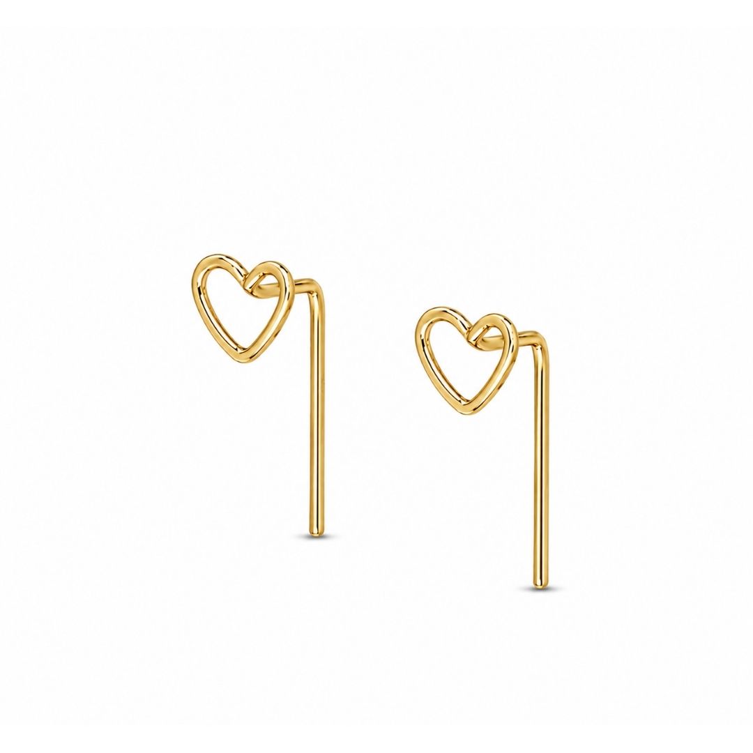 Gouden oor studs hartje