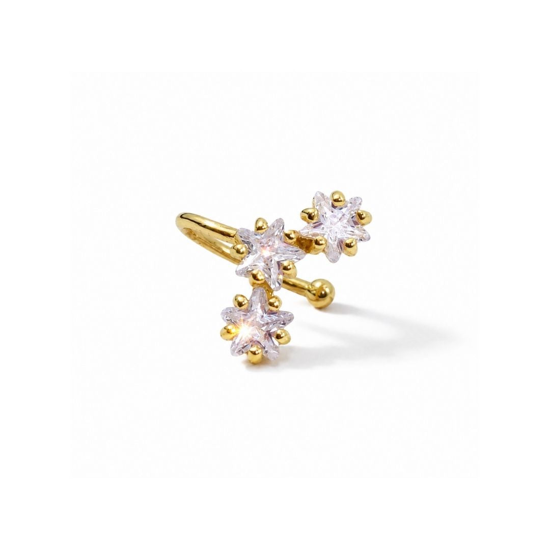 Gouden earcuff met steentjes sterren