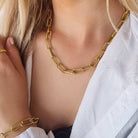 Gouden Schakelketting dames - Chloe- waterproof- rechthoek ontwerp - geribbeld