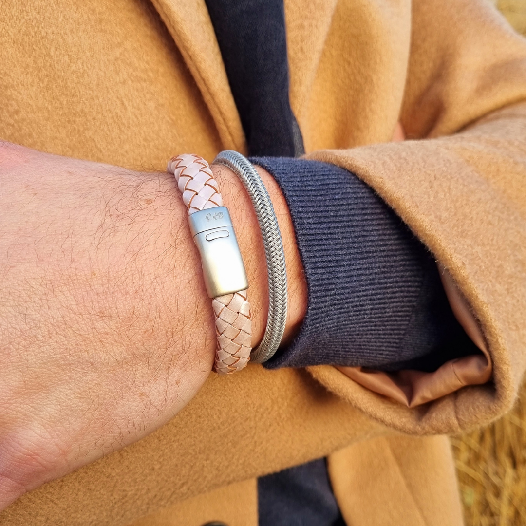 Iced Pink Bracelet, genuine leather, stainless steel clasp , mannen heren armband, echt leer, RVS staal sluiting
