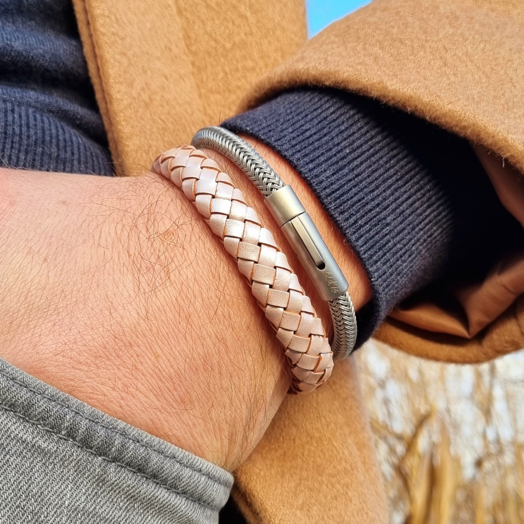 Iced Pink Bracelet, genuine leather, stainless steel clasp , mannen heren armband, echt leer, RVS staal sluiting