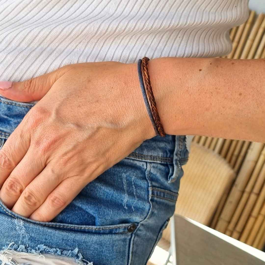 Leren armband voor dames met blauw bruin koord