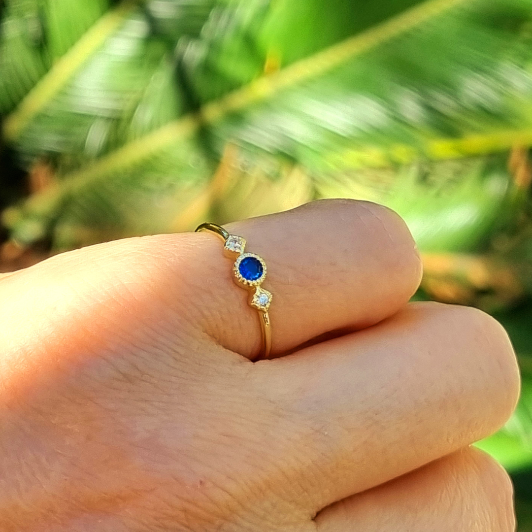 Roca de Piña - Mana kai ring - gold plated 925 sterling silver - blue and white zirconia