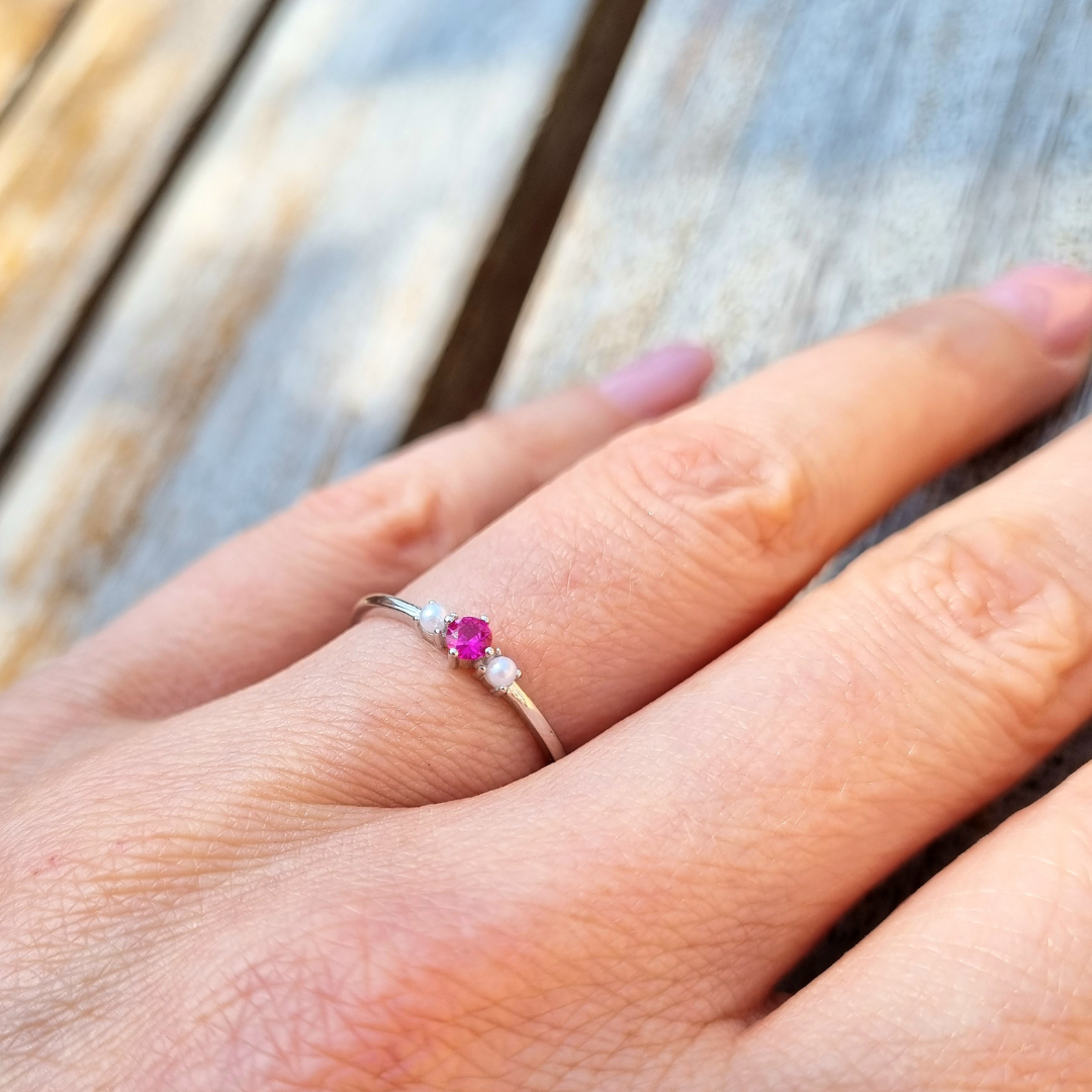 Mila nova ring zilver, robijn, parels