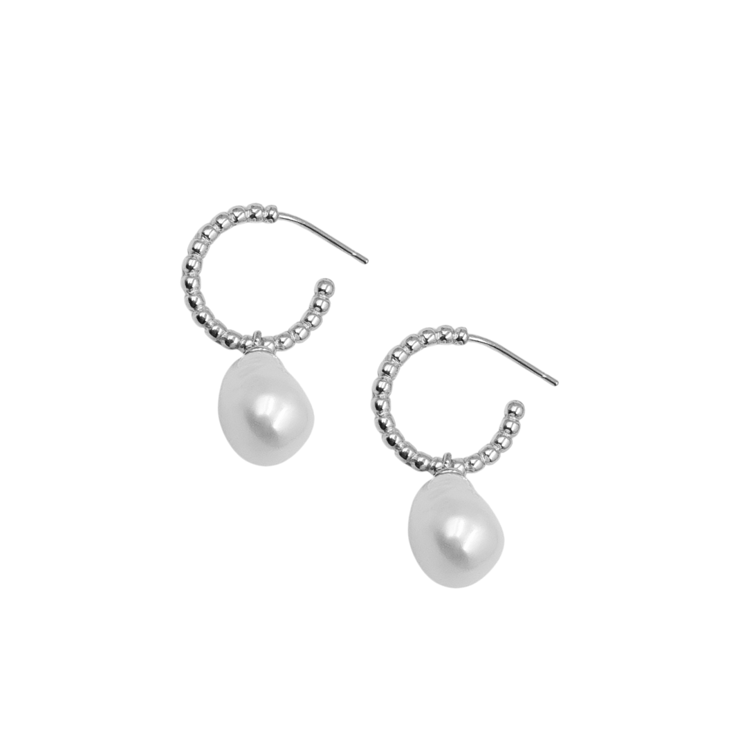 Roca de Piña - rhodium plated 925 sterling silver - hoop earrings - sweet water pearls - zoet water parel oorbellen verguld 925 zilver- feestelijk
