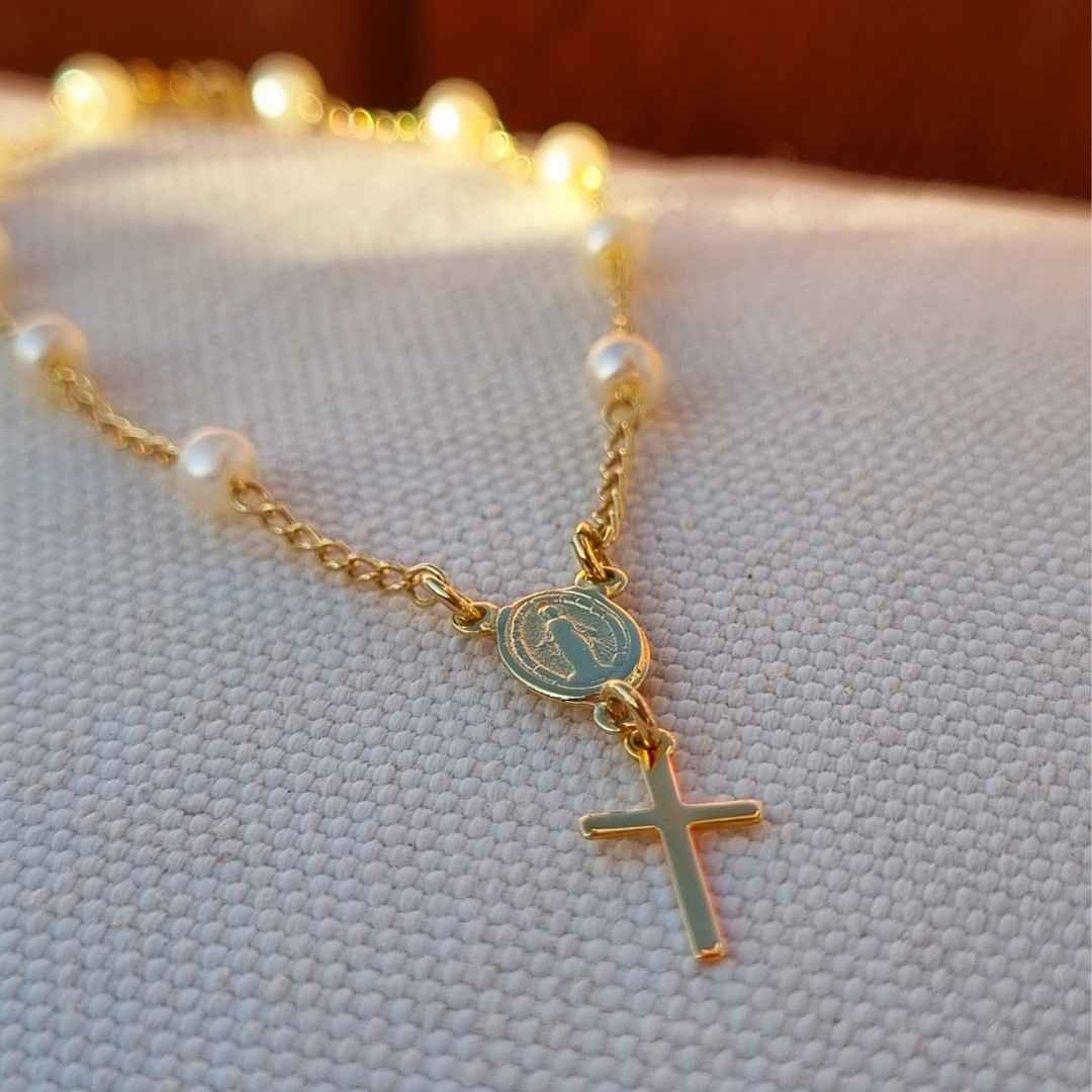 Rozenkrans armband met kruisje dames - Gouden - parels