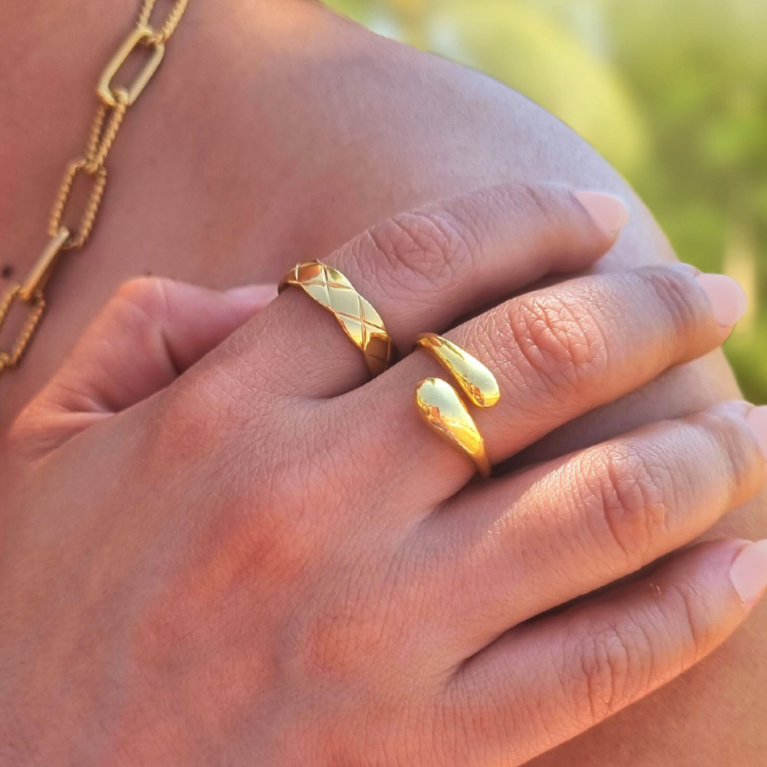 Roca de Piña Penelope Twirl ring - goldplated 925 sterling silver - zilver