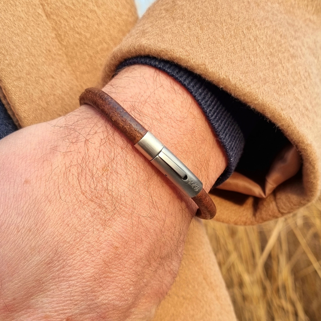 Sturdy cord bracelet, roca de pina, leather bracelet, stainless steel clasp