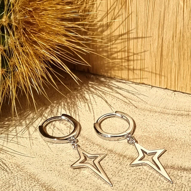 Roca de Piña- Lucia earrings - estrellas- rhodiumplated 925 sterling silver- huggie hoops