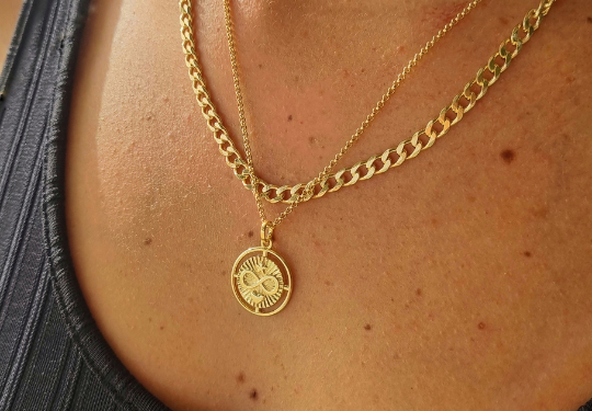 Gouden sieraden collectie