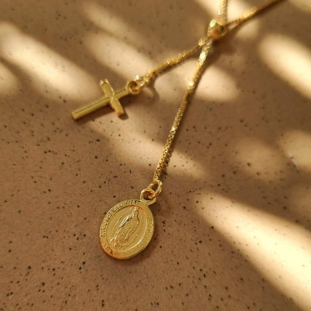 Gouden Christelijke ketting - Kruis en Maria bedel - goldplated sterling zilver