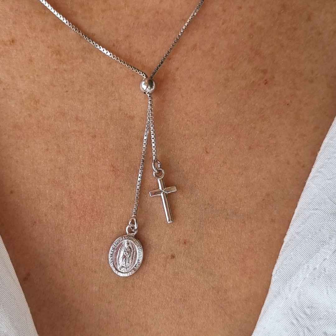 Christelijke ketting zilver met kruis en Maria bedel 