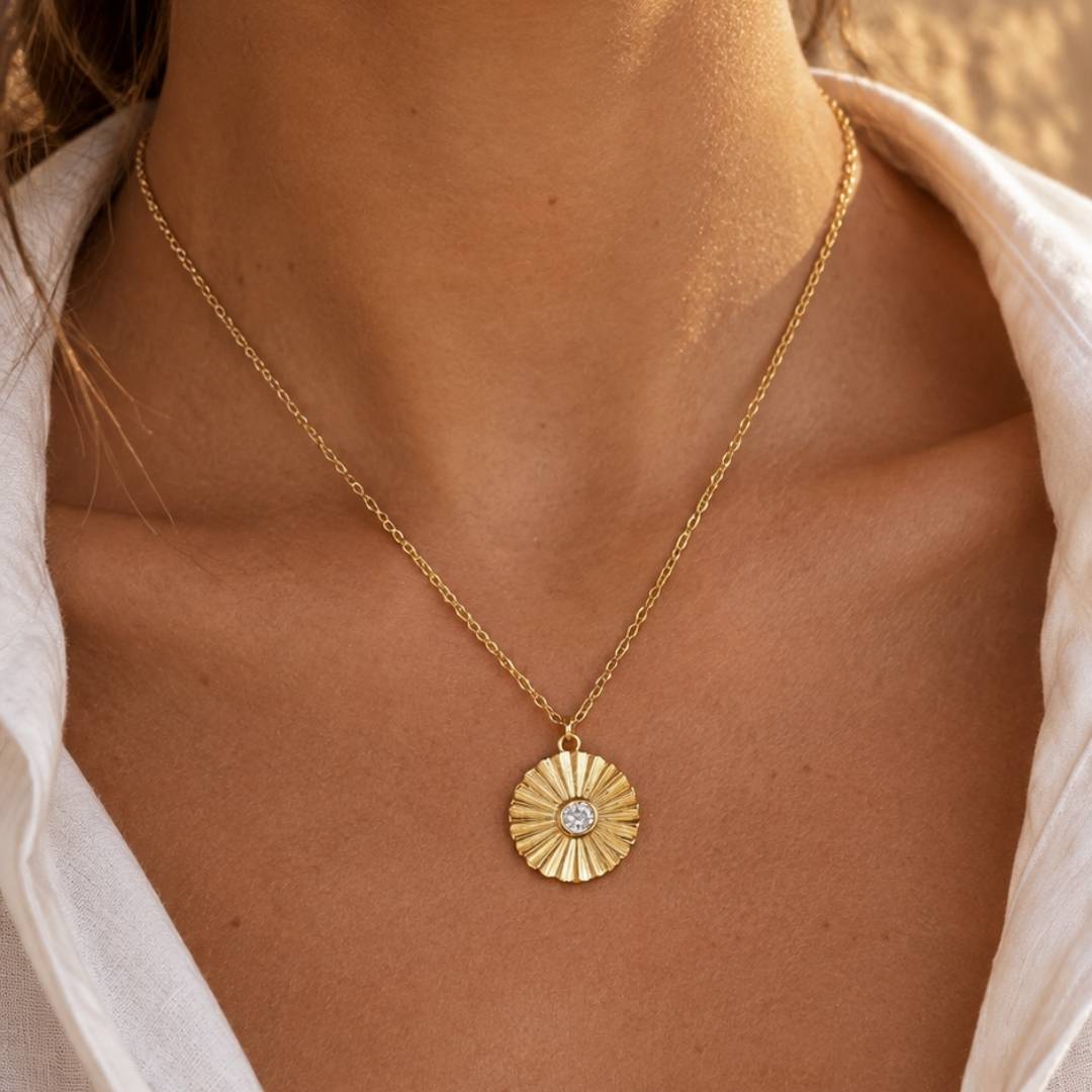 Gouden ketting met hanger dames met steentje