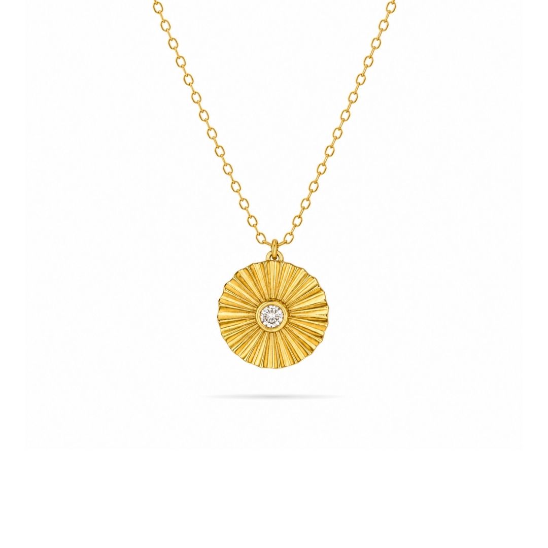 Gouden ketting met hanger en steentje