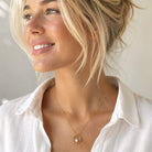 Gouden ketting met parel hanger vrouw