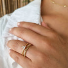 Gouden ring met steen driehoek - goldfilled