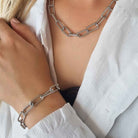 Schakelarmband dames Chloe- rechthoek schakel - ribbel - waterbestendig