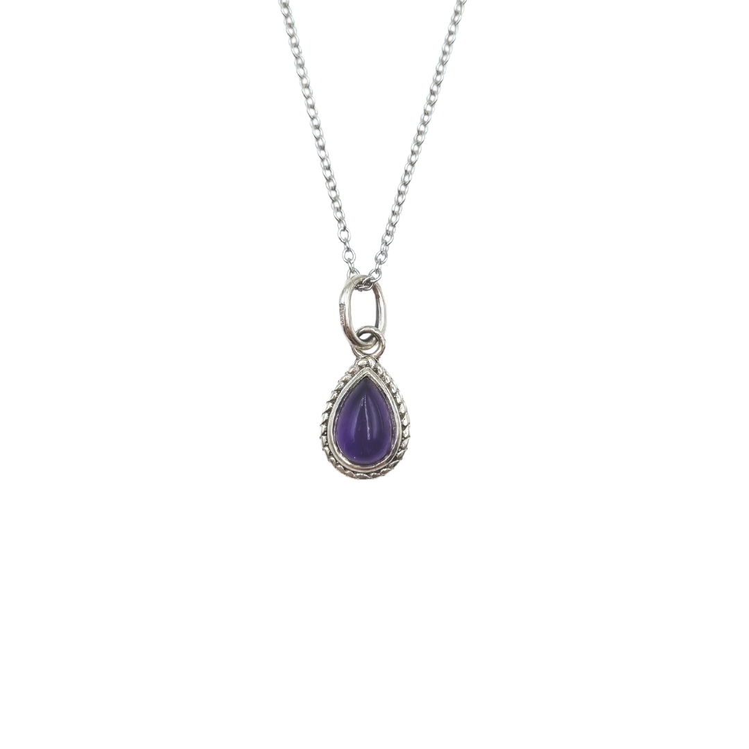 Roca de Piña- Sansa necklace rhodium plated 925 sterling silver, chaarm amethyst gemstone, ketting zilver edelsteen