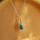 Roca de Piña - Sansa necklace rhodium plated 925 sterling silver turquoise gemstone, gerhodineerd zilver, turkoois edelsteen