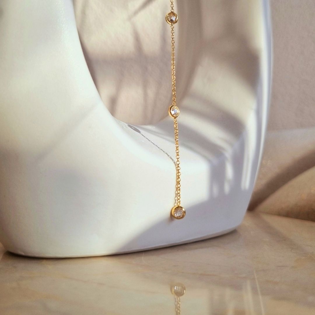 Solange ketting goldfilled - goudkleurig bezel ketting Y vorm met steentjes