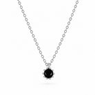 Zilver ketting met zwart steentje