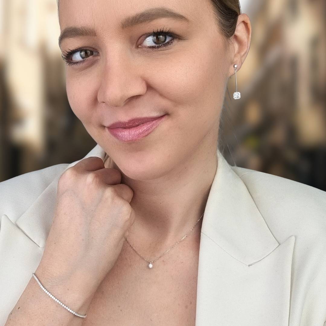 Zilveren ketting met steen hanger model vrouw